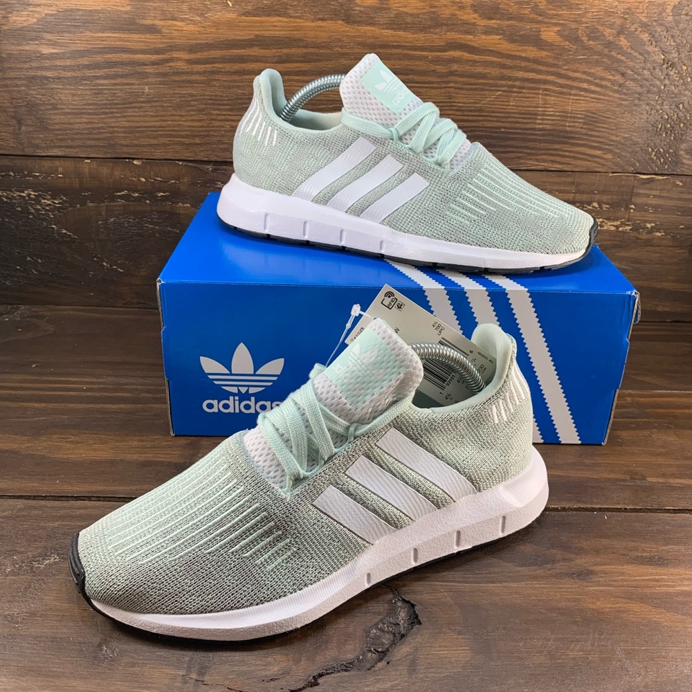 ADIDAS SWIFT RUN WOMENS SHOES - Picture 10 of 10